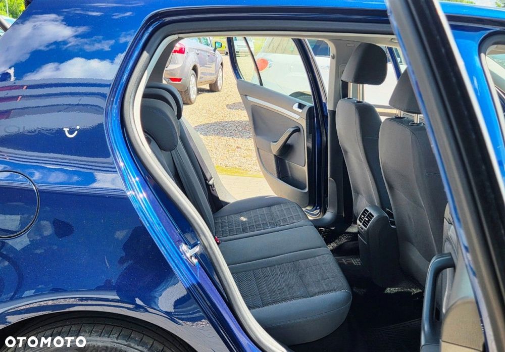 Volkswagen Golf - 29