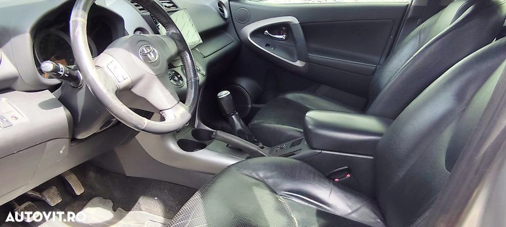 Toyota RAV4 2.0 Confort - 3