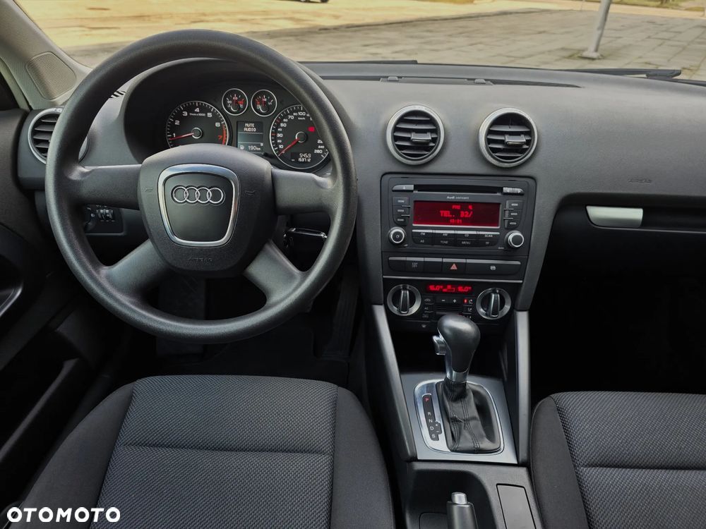 Audi A3 3-drzwiowe 1.6 S tronic Ambition - 11