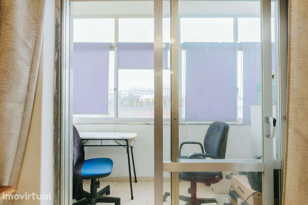 Apartamento T2 com Vista Rio em Póvoa de Santa Íria - Grande imagem: 4/25