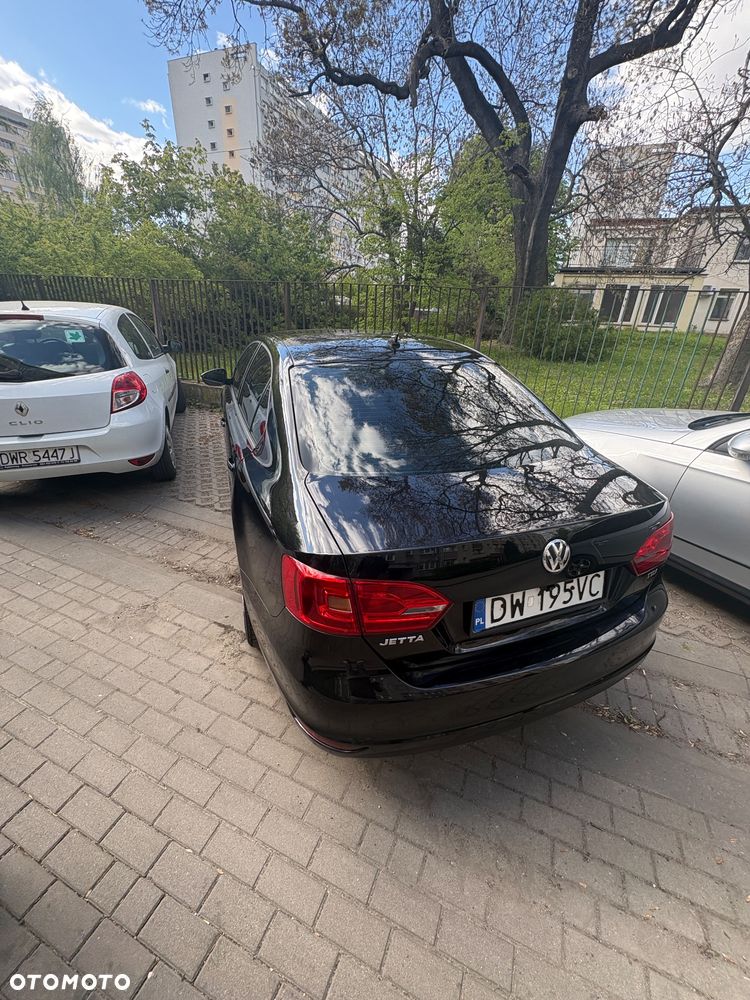 Volkswagen Jetta 1.6 TDI Highline CityLine - 4