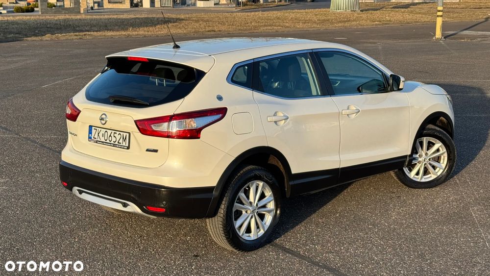 Nissan Qashqai 1.6 dCi DPF acenta - 3