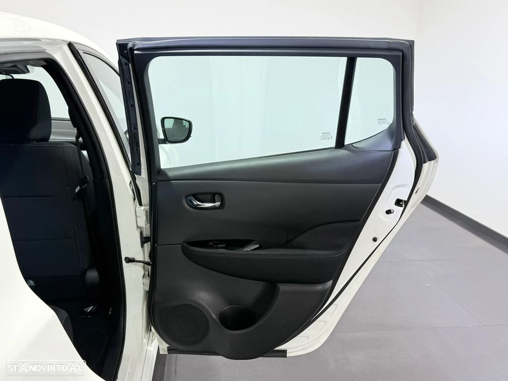 Nissan Leaf Acenta Access - 46