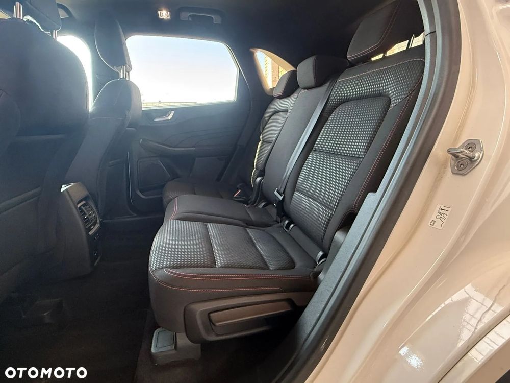 Ford Kuga 1.5 EcoBoost FWD ST-Line - 12