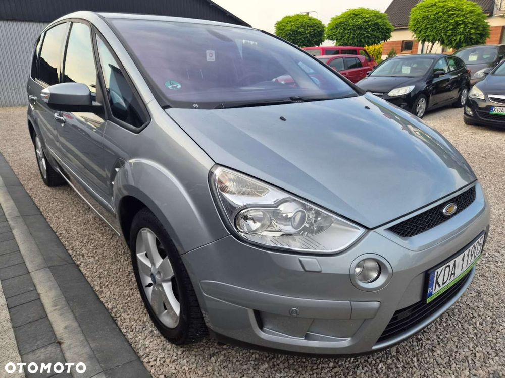 Ford S-Max - 12