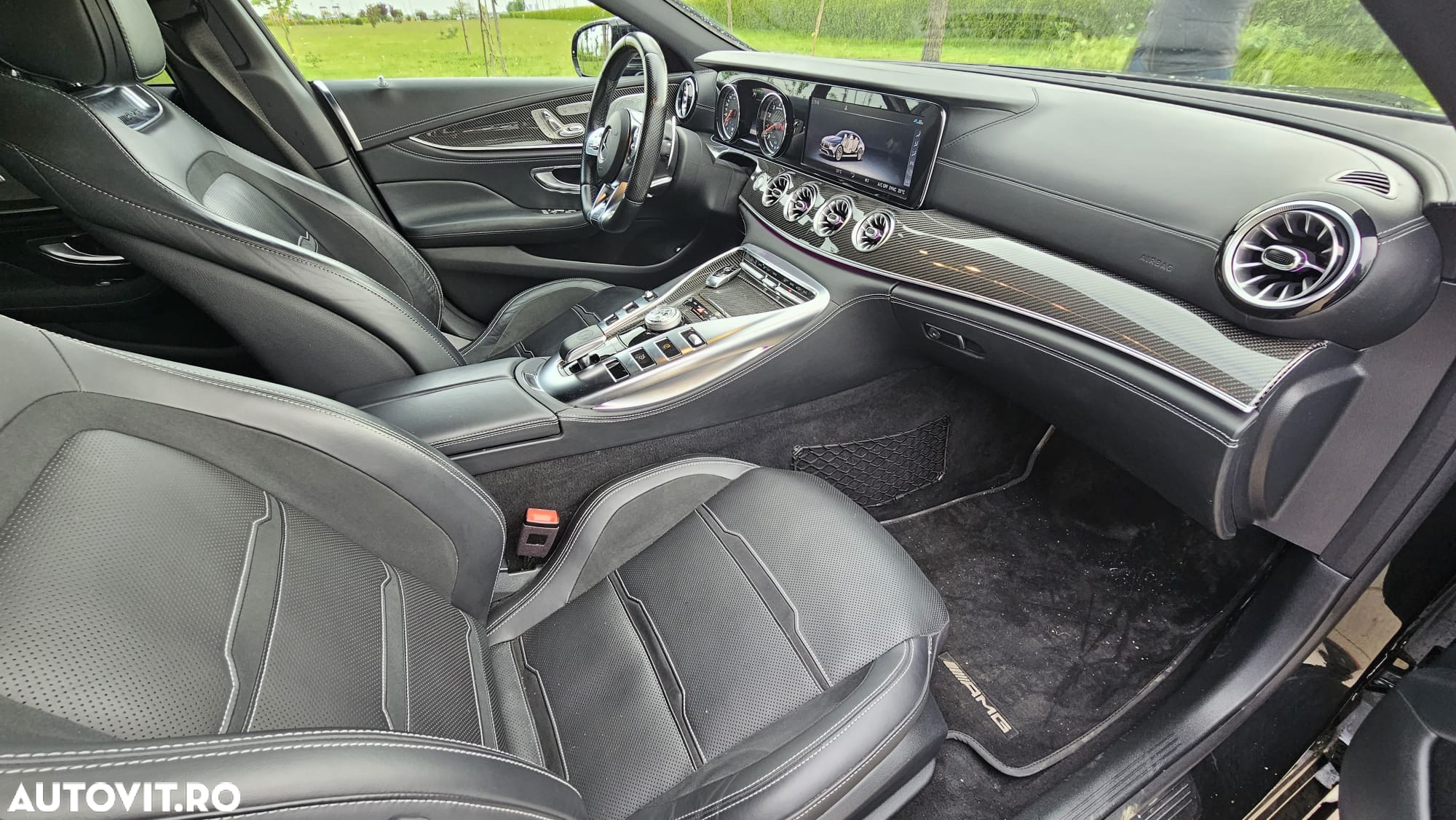 Mercedes-Benz AMG GT 43 4MATIC+ MHEV - 8