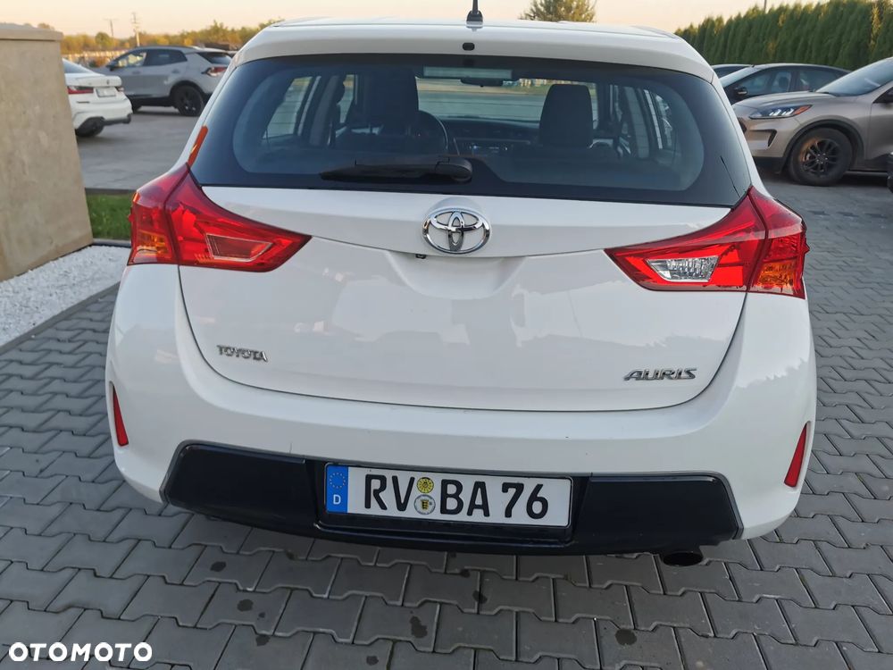 Toyota Auris - 5