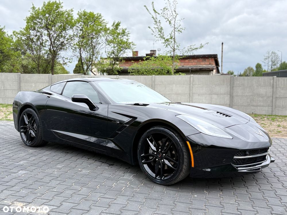 Chevrolet Corvette - 3