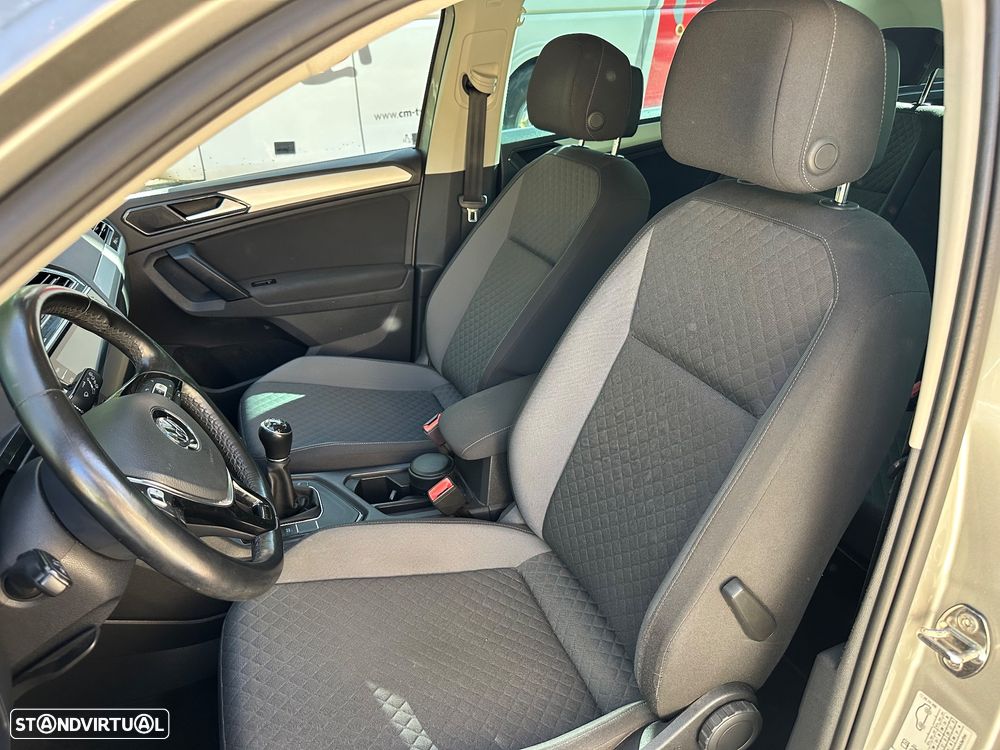 VW Tiguan 1.6 TDI Confortline - 10