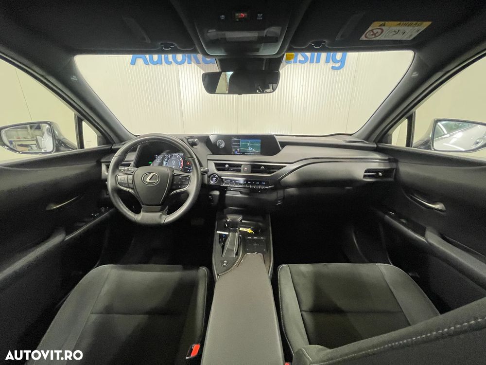 Lexus UX 250h Business Edition - 7