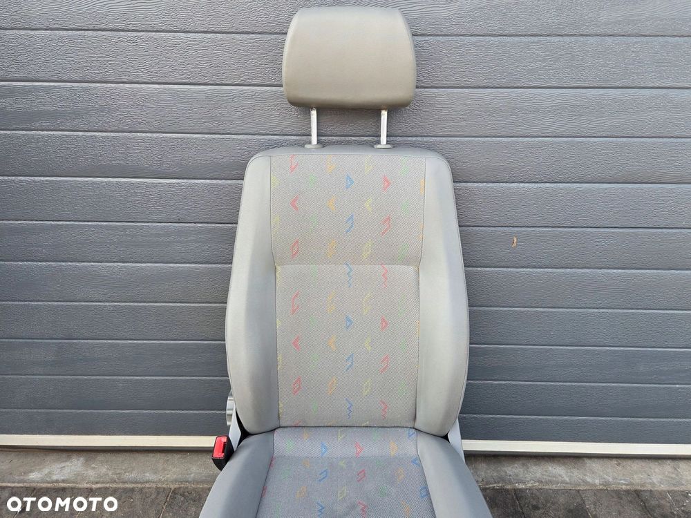 VW T5 T6 fotel kierowcy przód grzany INKA - 2