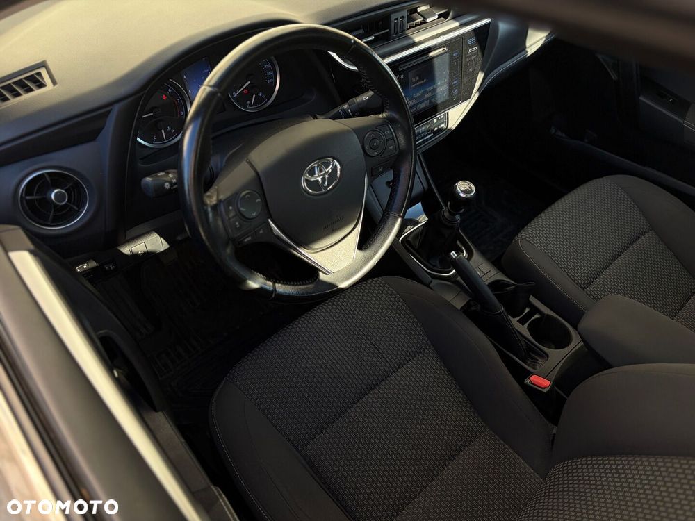 Toyota Corolla - 20