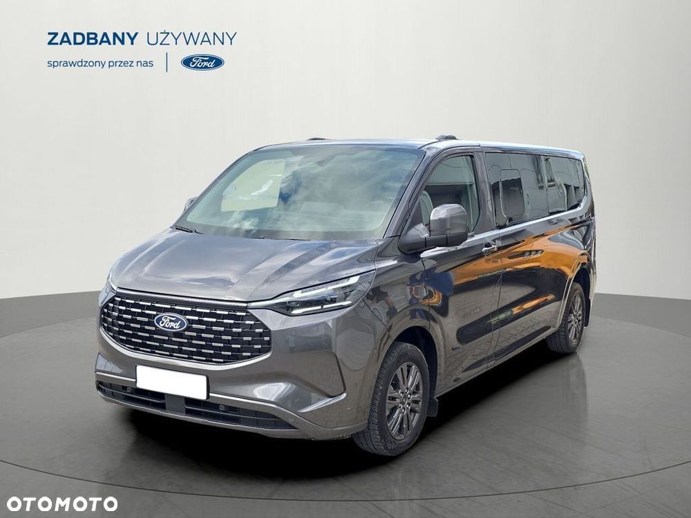 Ford Tourneo Custom - 1
