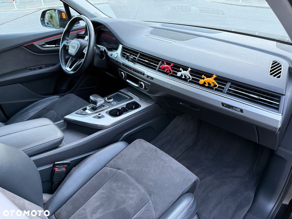 Audi Q7 - 16
