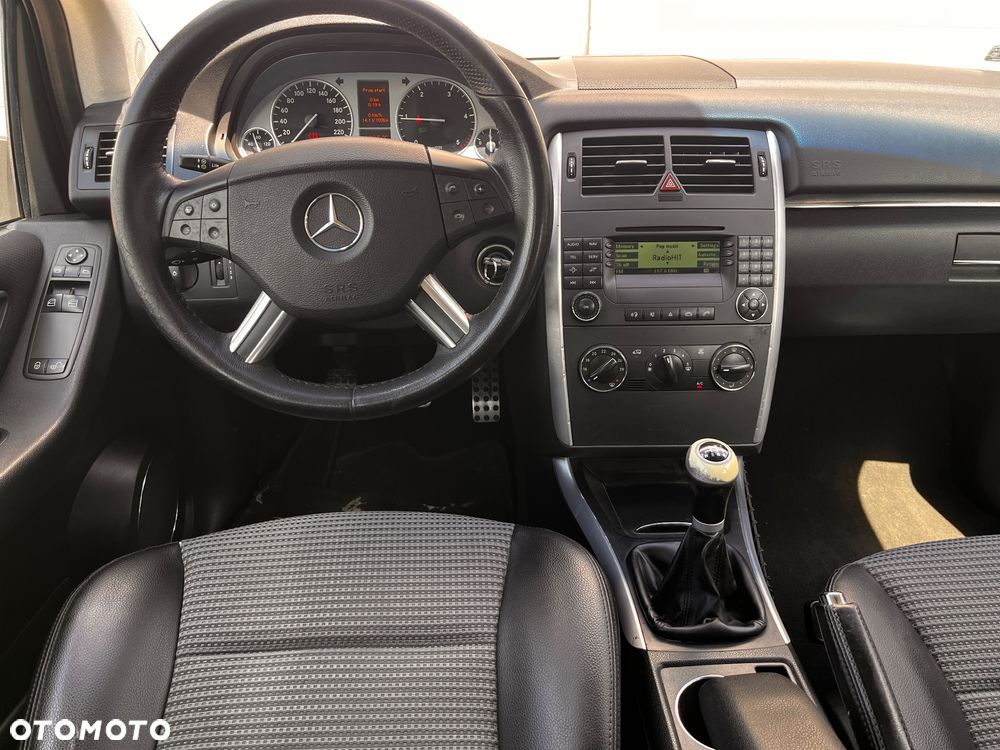 Mercedes-Benz Klasa B 180 CDI DPF - 24
