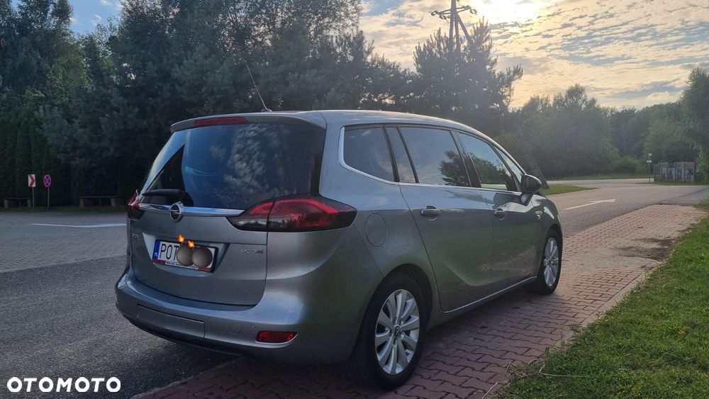 Opel Zafira - 10