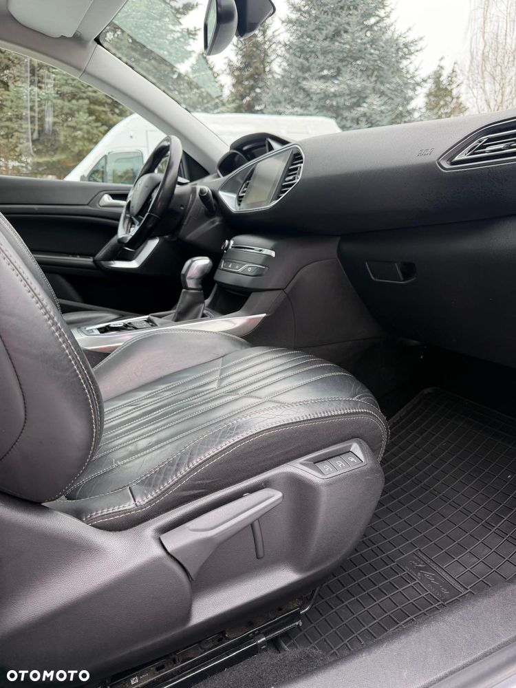 Peugeot 308 - 26