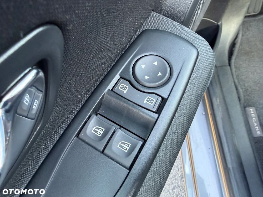 Renault Megane 1.6 16V 110 LIMITED - 21