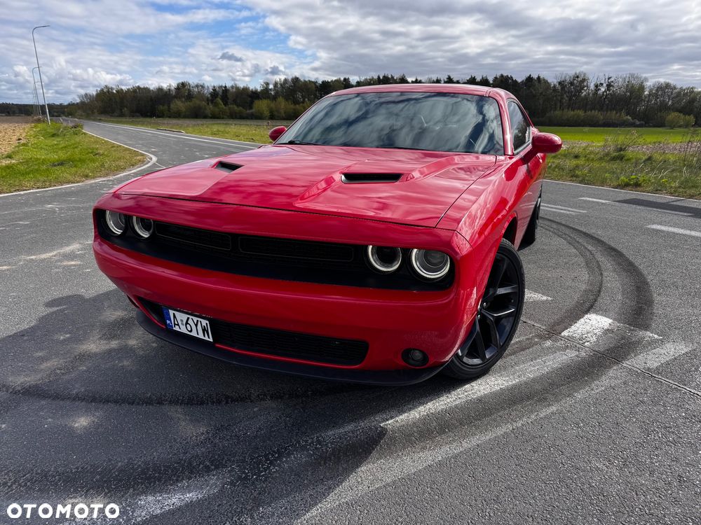Dodge Challenger - 2