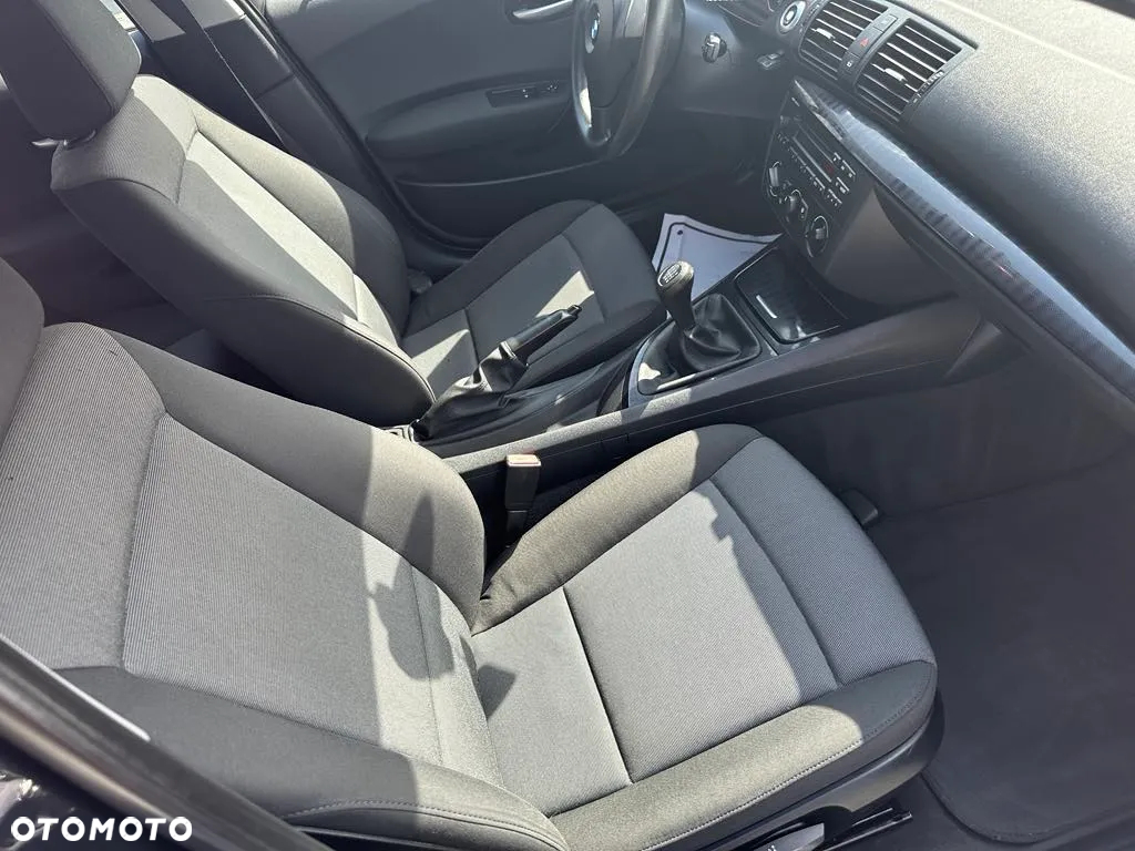 BMW Seria 1 116i - 11