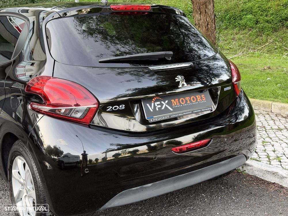 Peugeot 208 1.2 PureTech Style - 23