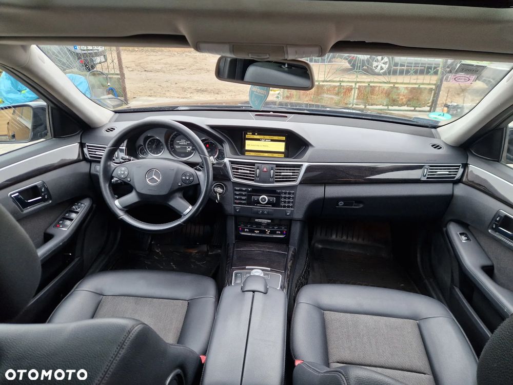 Mercedes-Benz Klasa E 300 BlueTEC 7G-TRONIC Elegance - 9
