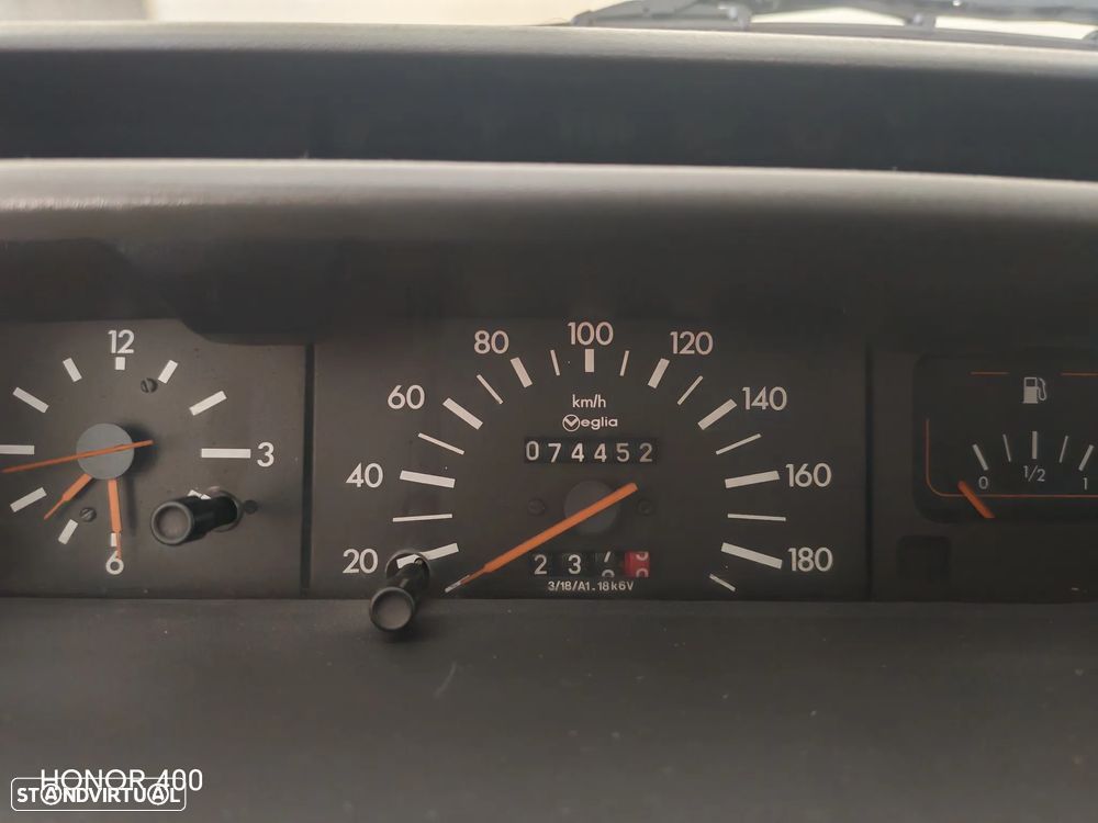 Peugeot 205 1.1 GR - 1