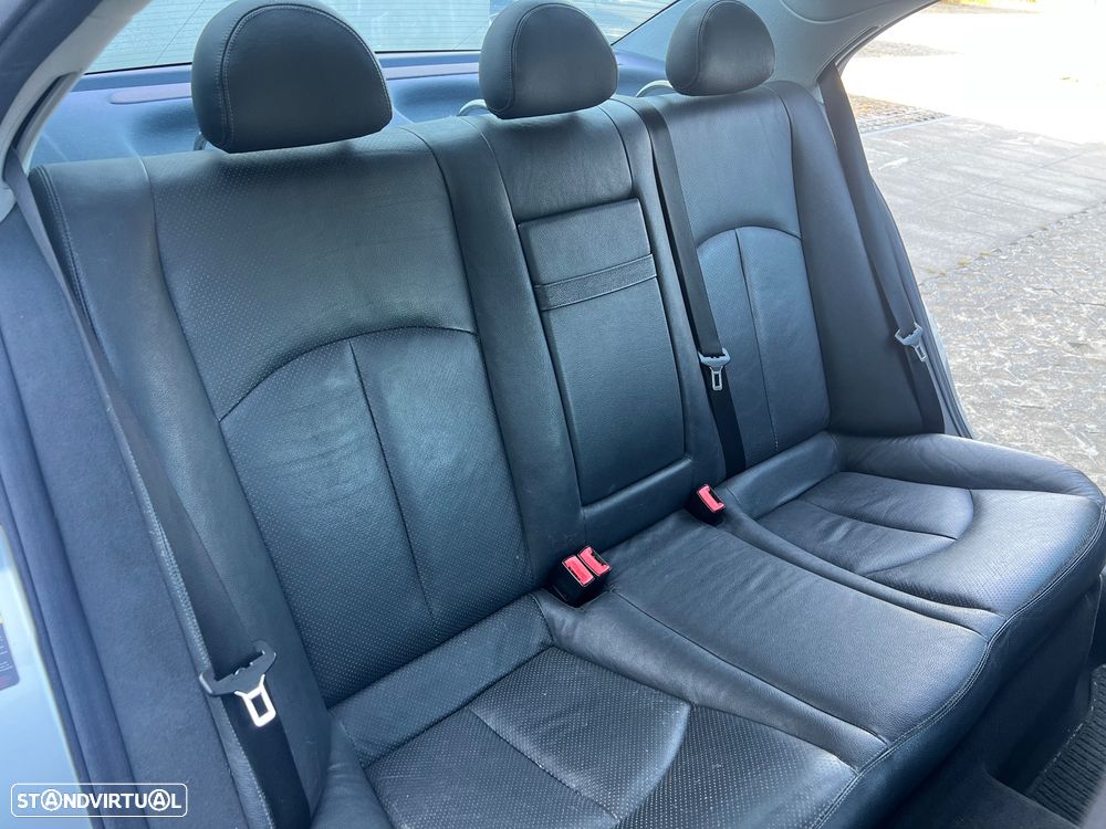 Mercedes-Benz Classe E CDi Avantgarde — fotografia 18