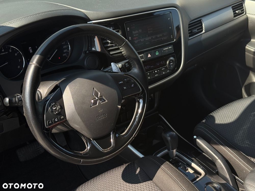 Mitsubishi Outlander 2.0 2WD CVT Active - 13