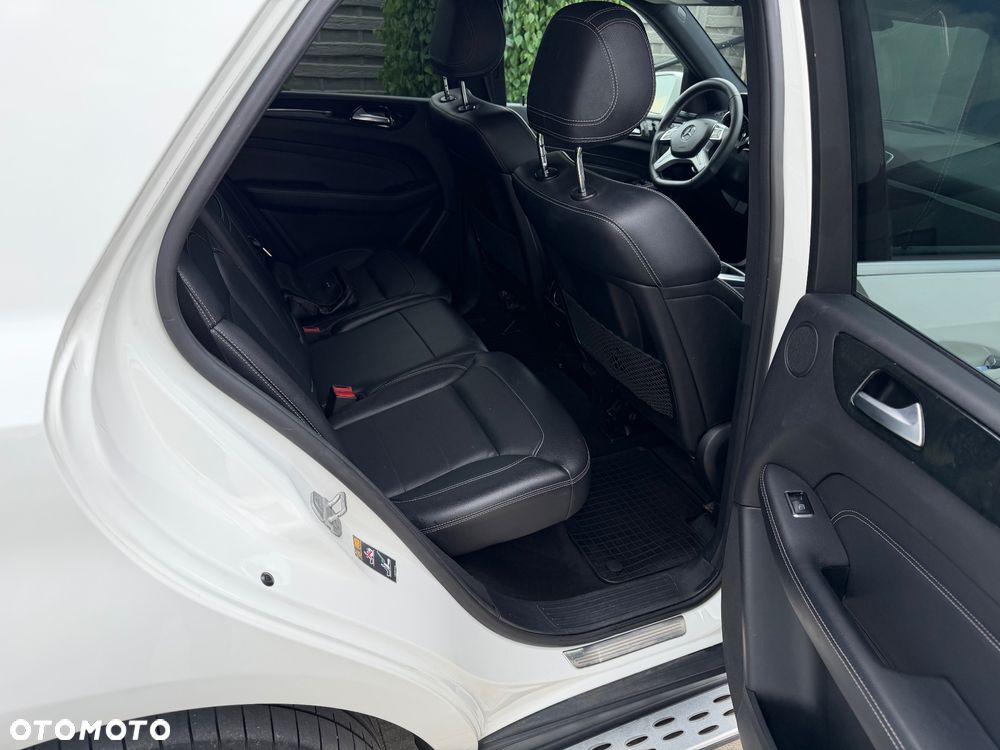 Mercedes-Benz ML 350 BlueTEC 4-Matic - 8
