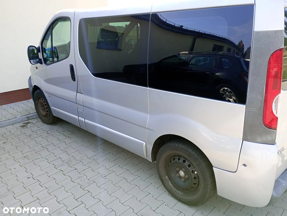 Opel Vivaro L1H1 2.7t - 10