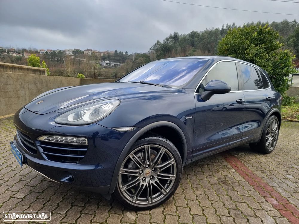Porsche Cayenne Platinum Edition - 2