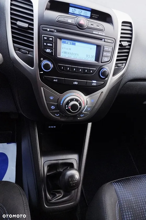 Hyundai ix20 1.4 blue Comfort - 24
