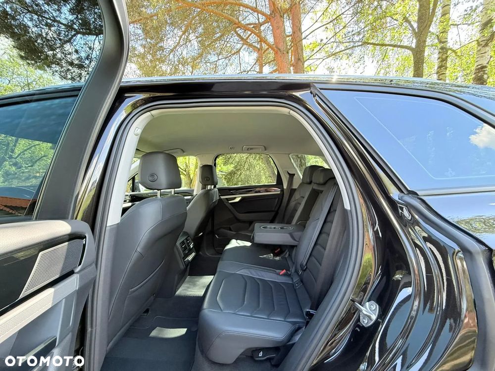 Volkswagen Touareg 3.0 V6 TDI SCR 4Mot Elegance - 24