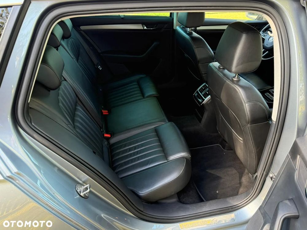 Skoda Superb 2.0 TDI 4x4 Active DSG - 16