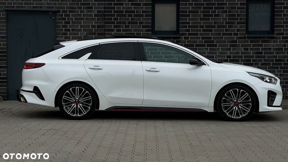 Kia ProCeed 1.6 T-GDI DCT7 OPF GT - 12