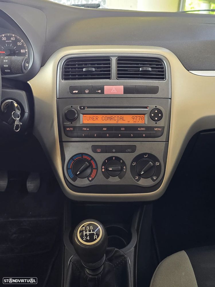 Fiat Grande Punto 1.2 Active - 19