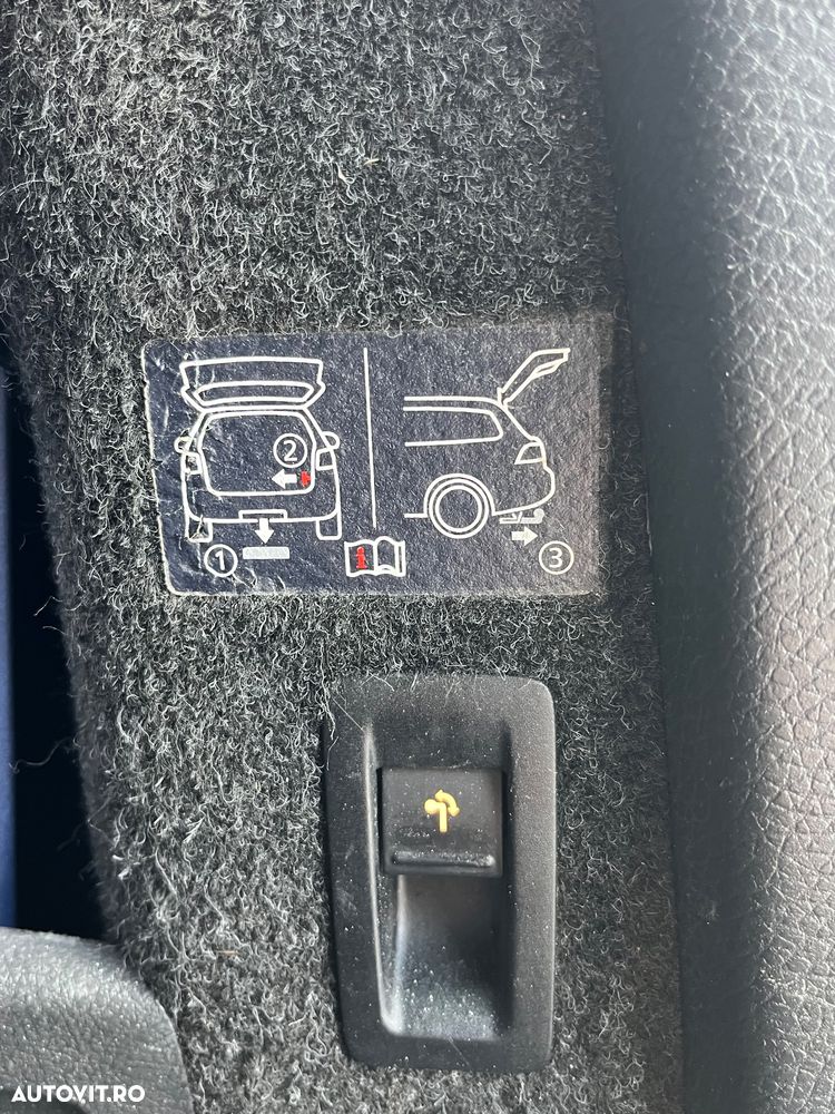 Volkswagen Passat 2.0 TDI 4Motion BlueMotion Technology Comfortline - 6