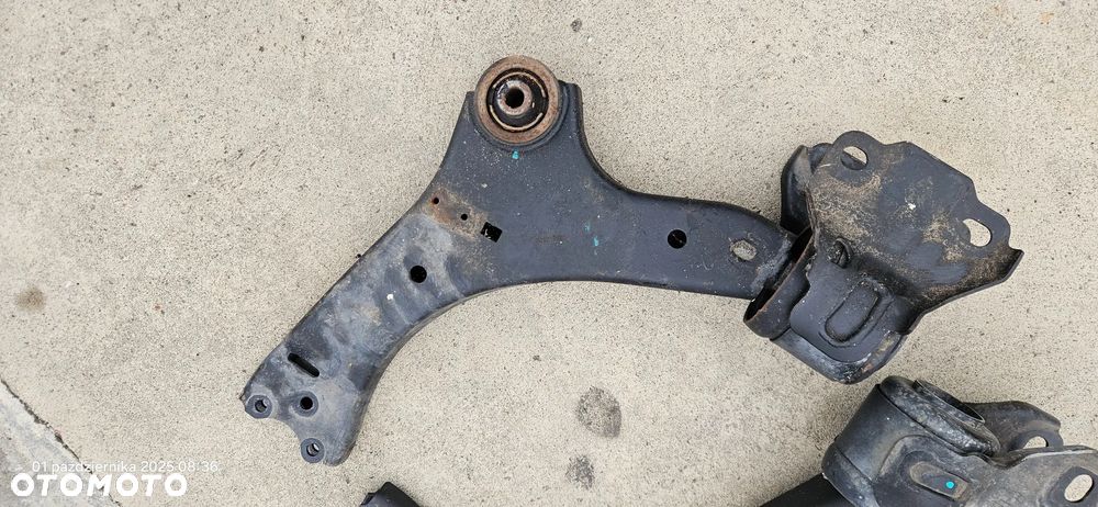 Zwrotnica piasta lewa prawa przód zacisk jarzmo wahacz tarcza Ford Mondeo Mk4 2,2 TDCI 2008r - 10