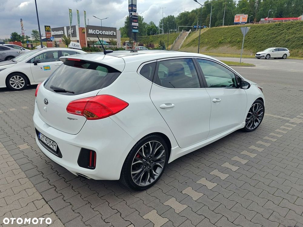 Kia Ceed - 14