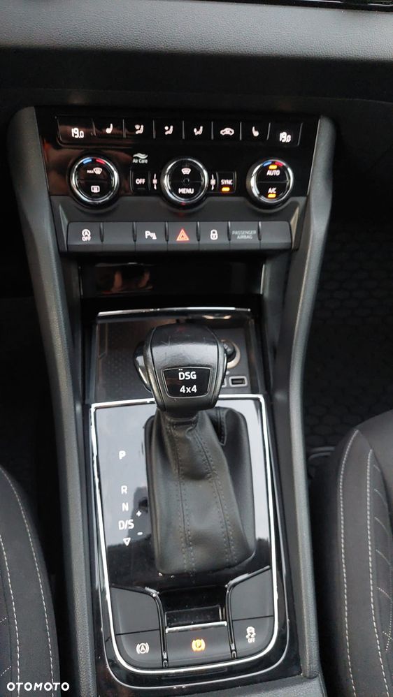 Skoda Karoq 2.0 TDI SCR 4x4 DSG Ambition - 14