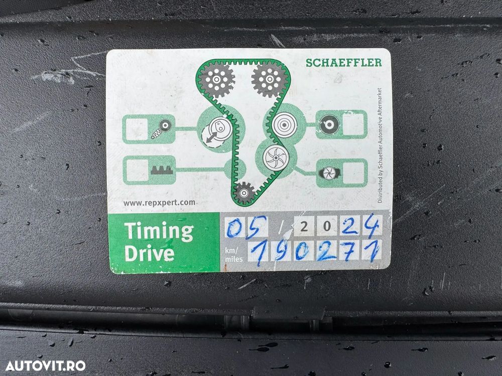 Volkswagen Golf 1.6 TDI BMT Comfortline - 26