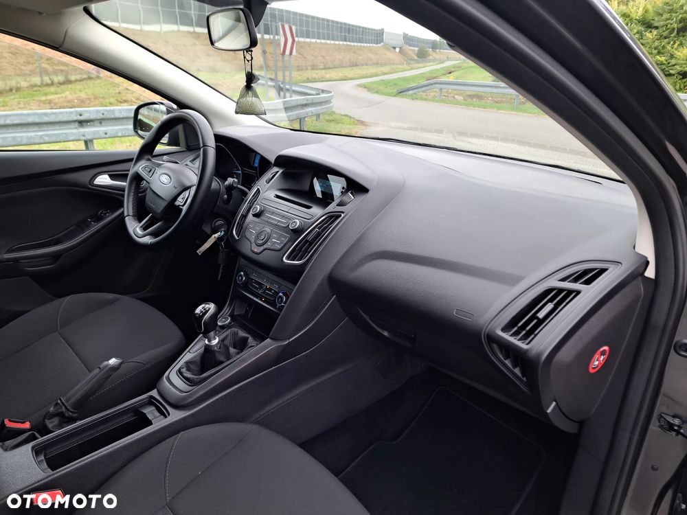 Ford Focus - 17