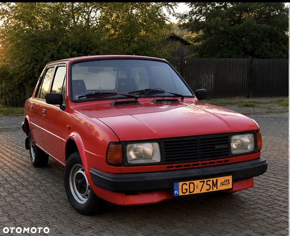 Skoda 105 Standard - 1