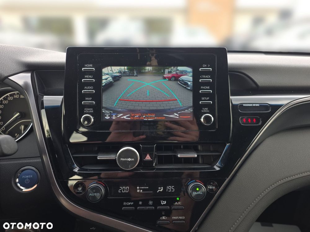 Toyota Camry 2.5 Hybrid Comfort CVT - 19