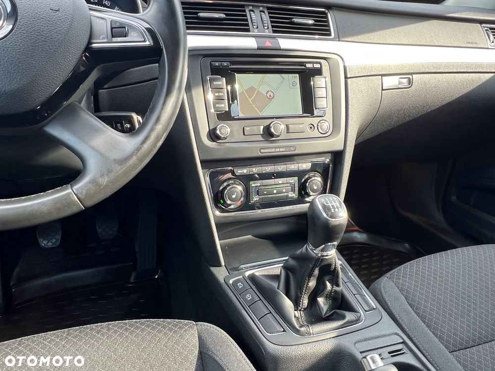 Skoda Superb 2.0 TDI Comfort - 31