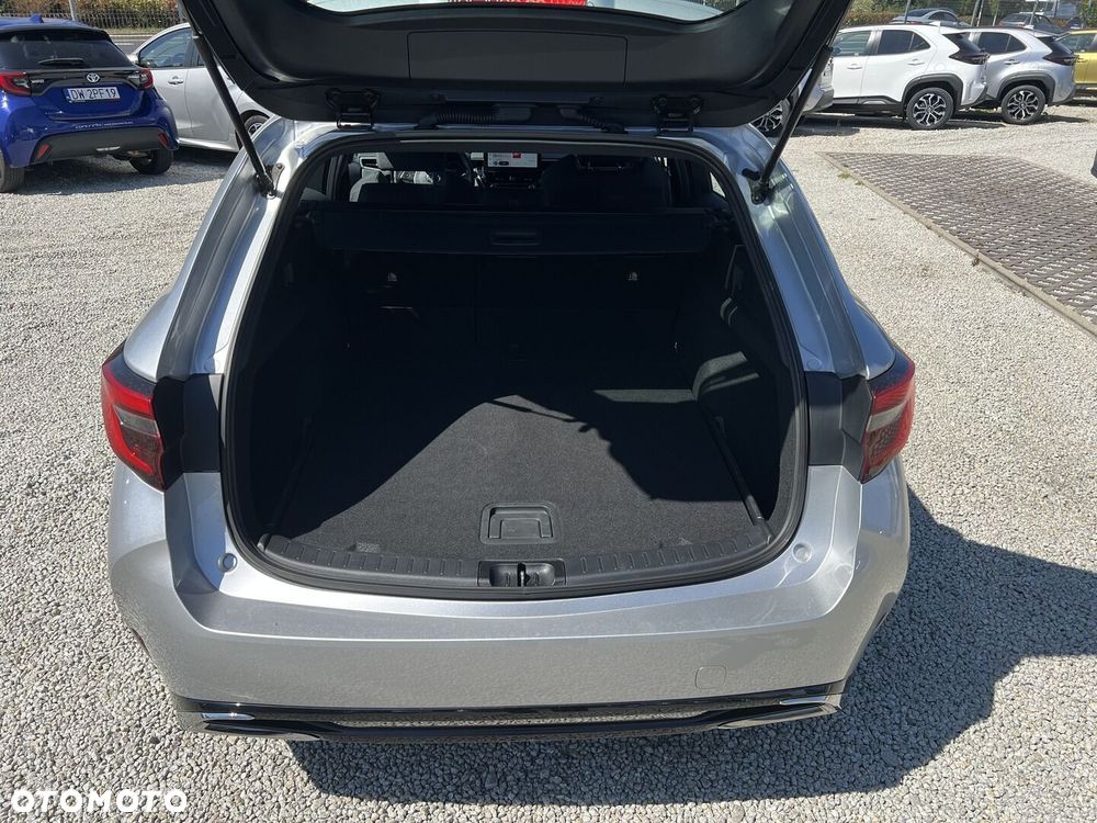 Toyota Corolla 1.8 Hybrid Comfort - 13