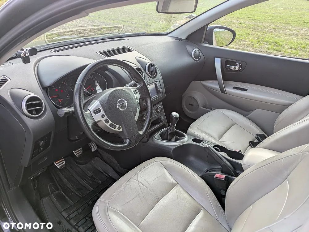 Nissan Qashqai - 11