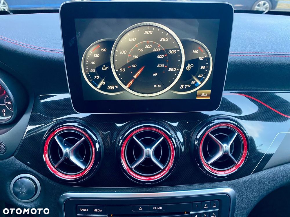 Mercedes-Benz CLA AMG 45 4-Matic - 13