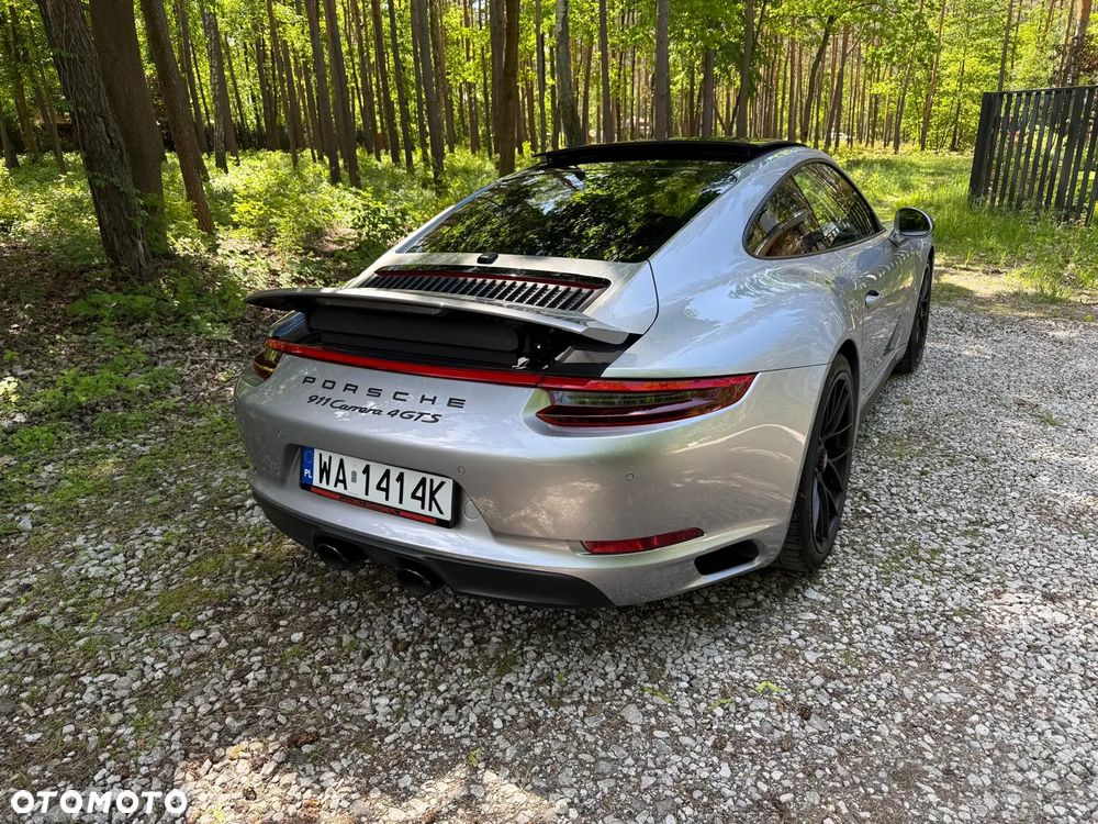 Porsche 911 Carrera 4 GTS PDK - 6